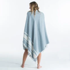 Serviette De Plage Poncho 190 X 190 Cm - Gris Bleu 14 Serviette De Plage Poncho 190 X 190 Cm - Gris Bleu -Plein Air Équipement Magasin serviette de plage poncho 190 x 190 cm gris bleu 2